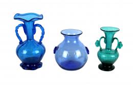 74 - TRES PIEZAS EN CRISTAL SOPLADO