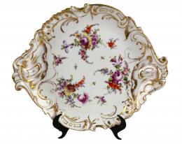 406 - CENTRO DE MESA EN PORCELANA ALEMANA DE FINALES DEL S.XIX