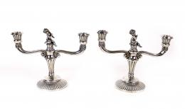 740 - PAREJA DE CANDELABROS EN PLATA SEGUNA MITAD S.XX