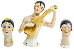 465 - TRES FIGURAS EN PORCELANA ESTILO DECÓ