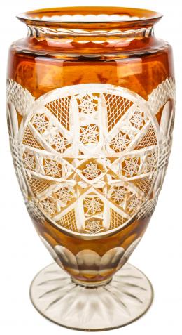 52 - JARRÓN DE CRISTAL TALLADO