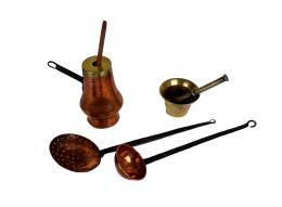 923 - LOTE VARIADO RUSTICO EN COBRE Y BRONCE