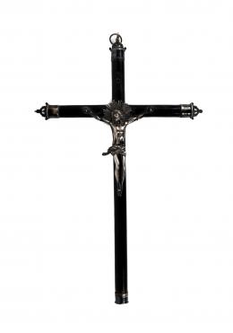 704 - CRUCIFIJO DE PLATA DEL SIGLO XIX