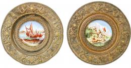 509 - PAREJA DE PLATOS DECORATIVOS DE FINALES DEL S.XIX