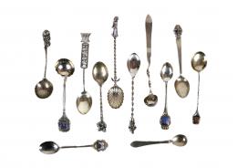727 - LOTE VARIADO DE CUCHARITAS DE PLATA