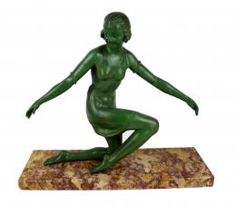 810 - ESCULTURA DE BAILARINA ESTILO ART DECO 