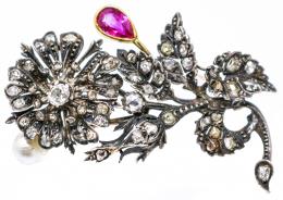 82 - BROCHE DEL S.XIX CON RUBÍ Y PERLA NATURAL