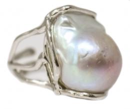 230 - ANILLO CON PERLA BARROCA