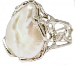 229 - ANILLO CON PERLA BARROCA