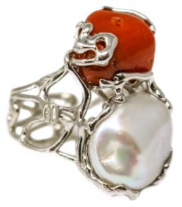 221 - ANILLO CON CORAL Y PERLA BARROCA