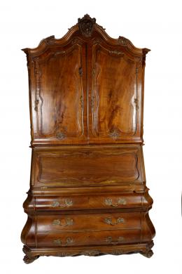 328 - MUEBLE DE ESTILO HOLANDES