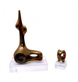 1326 - DOS ESCULTURAS EN BRONCE PATINADO
