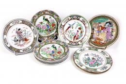430 - LOTE DE DIEZ PLATOS DE PORCELANA ORIENTAL