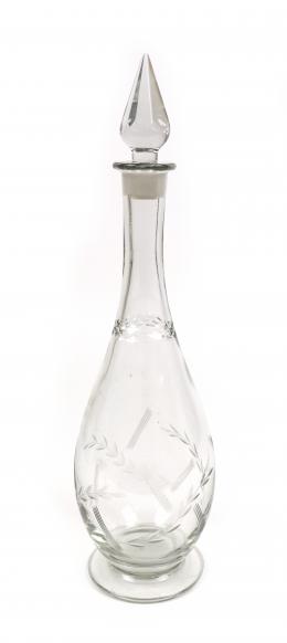18 - BOTELLA LICORERA EN CRISTAL TALLADO SEGUNDO CUARTO  S.XX