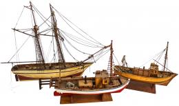 950 - TRES MAQUETAS DE VELEROS