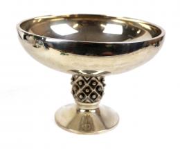 691 - CENTRO DE MESA EN PLATA DE LOS AÑOS 60