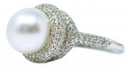 69 - ANILLO CON PERLA Y BRILLANTES