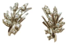 105 - PENDIENTES CON BRILLANTES