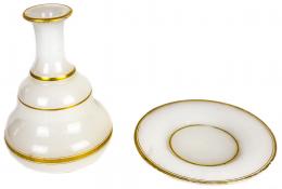 10 - BOTELLA CON PLATO DE OPALINA PRIMERA MITAD S.XX