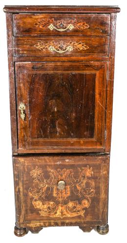 323 - MUEBLE AUXILIAR DE ESTILO ISABELINO AÑOS 40