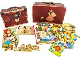 176 - DOS MALETAS ESCOLARES CON COLECCIÓN DE CUENTOS INFANTILES