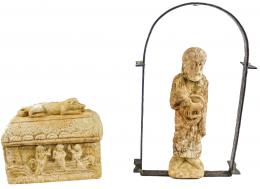 805 - FIGURA DE PANTOCRATOR Y COFRE DE PIEDRA