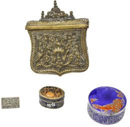917 - LOTE VARIADO DE CAJAS