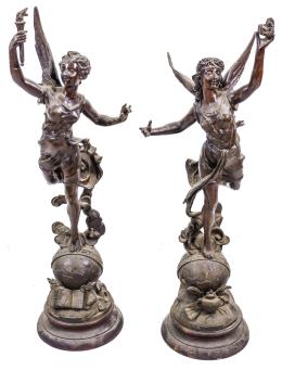 820 - PAREJA DE FIGURAS EN CALAMINA DEL PRIMER CUARTO DEL S.XX