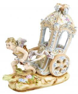 446 - FIGURA EN PORCELANA  CENTROEUROPEA DE MEDIADOS DEL S.XX