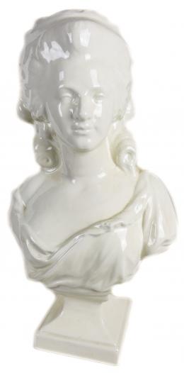 412 - "BUSTO DE MARIA ANTONIETA" SEGUNDA MITAD DEL S.XX
