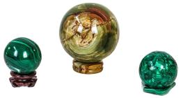1172 - TRES BOLAS DECORATIVAS