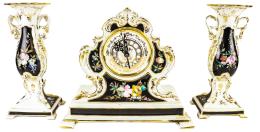 741 - RELOJ CON GUARNICION DE PORCELANA DE MEDIADIOS DEL S.XX