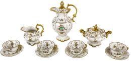 464 - JUEGO DE CAFÉ DE PORCELANA DEL PRIMER TERCIO DE S. XX