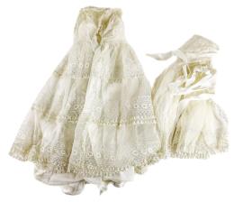 788 - VESTIDO DE ACRISTIANAR DEL SEGUNDO TERCIO DEL S.XX