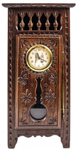 754 - RELOJ DE SOBREMESA DE MEDIADOS DEL S.XX