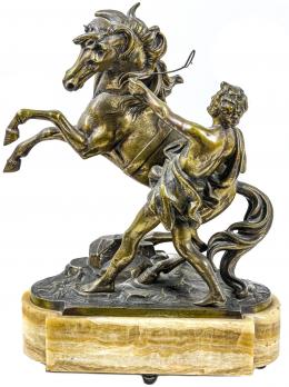 819 - FIGURA EN BRONCE DE LOS AÑOS 50