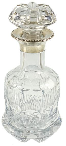 10 - BOTELLA LICORERA EN CRISTAL DEL ÚLTIMO CUARTO DEL S.XX