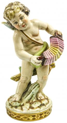 485 - FIGURA EN PORCELANA
