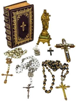923 - LOTE RELIGIOSO VARIADO DE LOS SIGLOS XIX Y XX