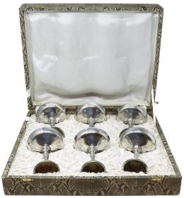 966 - SEIS COPAS DE CAVA DE METAL PLATEADO
