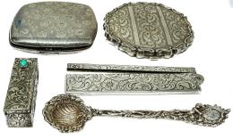 807 - LOTE VARIADO EN PLATA DE LA SEGUNDA MITAD DEL S.XX