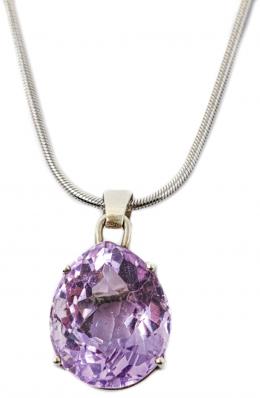 63 - COLLAR CON COLGANTE 