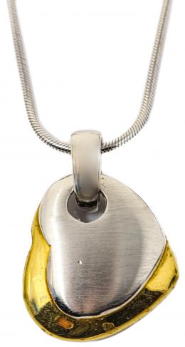66 - COLLAR CON COLGANTE EN PLATA