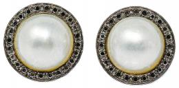 121 - PENDIENTES CON PERLA MABÉ Y DIAMANTES NEGROS
