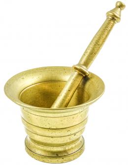 1022 - MORTERO CON SU MANO DE BRONCE