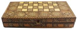 858 - CAJA DE AJEDREZ DE VIAJE