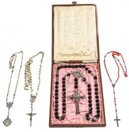958 - COLECCIÓN DE CUATRO ROSARIOS DE FINALES DEL S.XIX