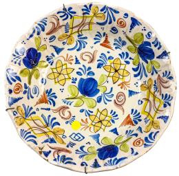 526 - PLATO DE CERÁMICA DE MANISES DE FINALES DE SIGLO XIX