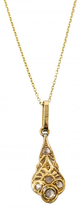 94 - COLGANTE CON CADENA DE MEDIADOS S.XX