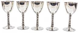 748 - CINCO COPAS DE VINO EN PLATA DE MEDIADOS DEL S.XX